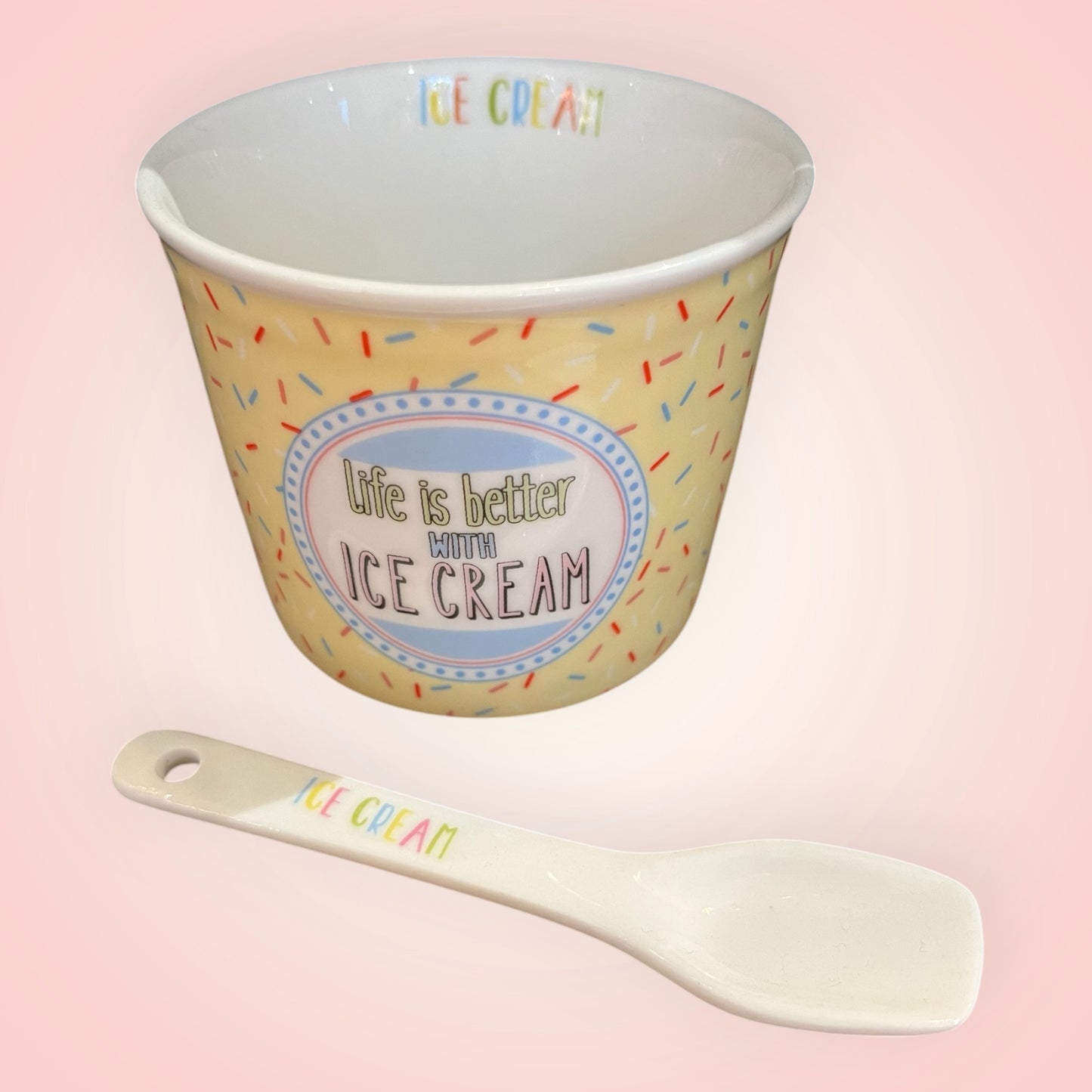 Porseleinen ijspotje met lepeltje, geel