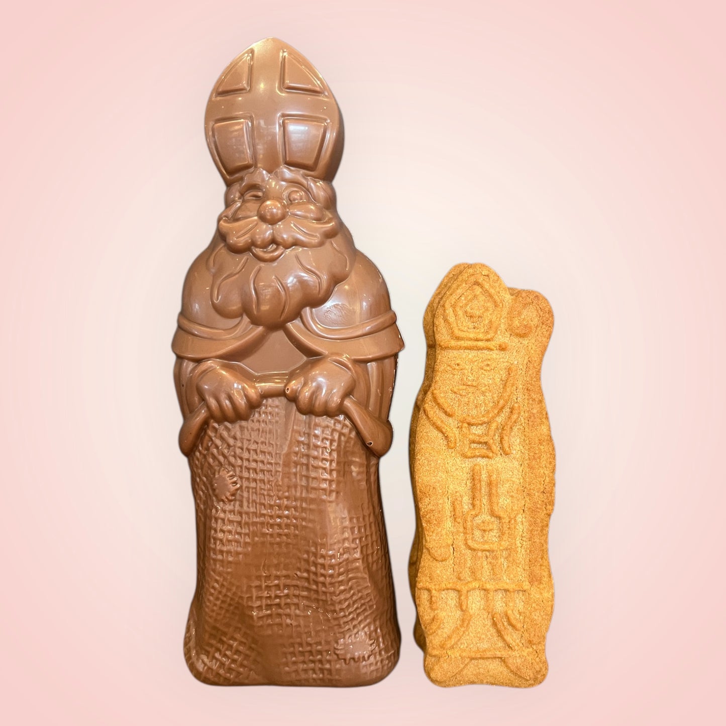 Sint met boek en speculoos