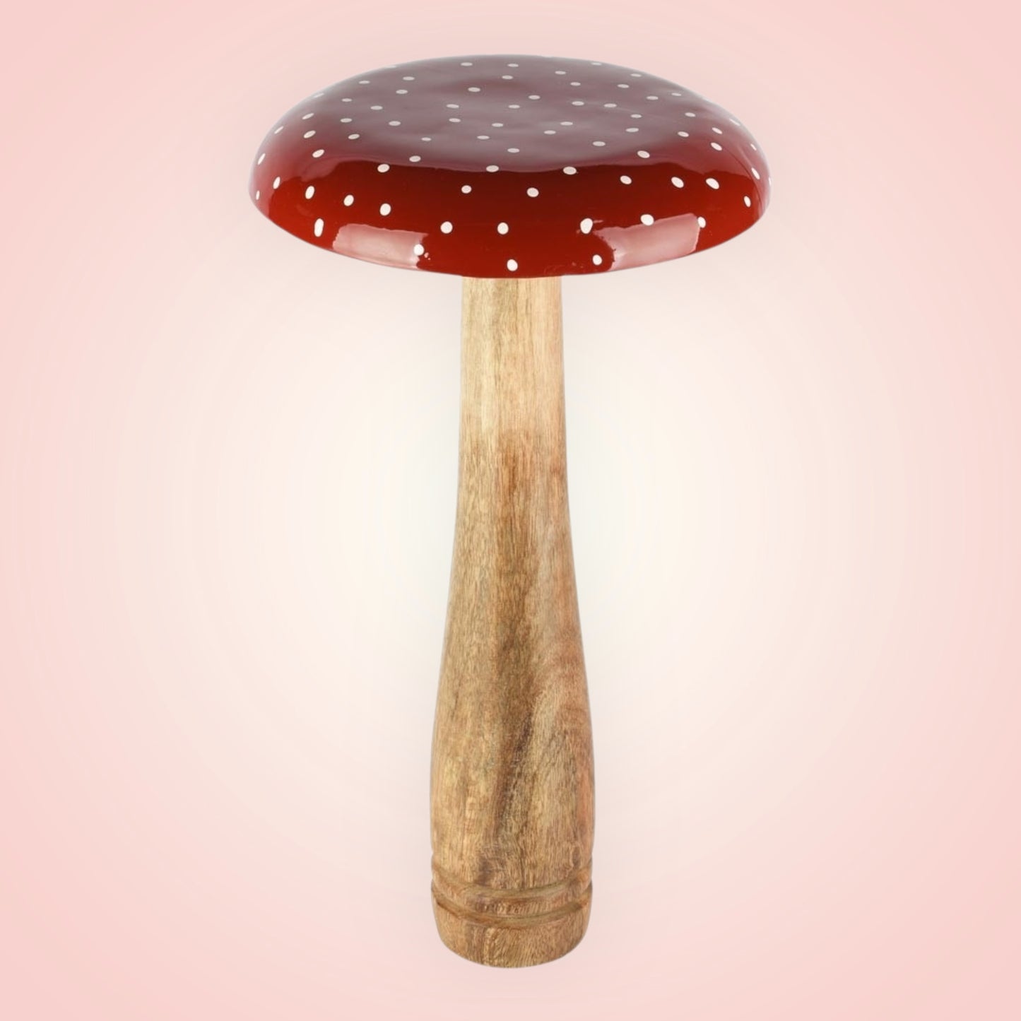 Paddenstoelen met witte stippen